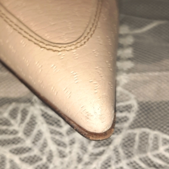Salvatore Ferragamo pre-loved pumps - Picture 7 of 13